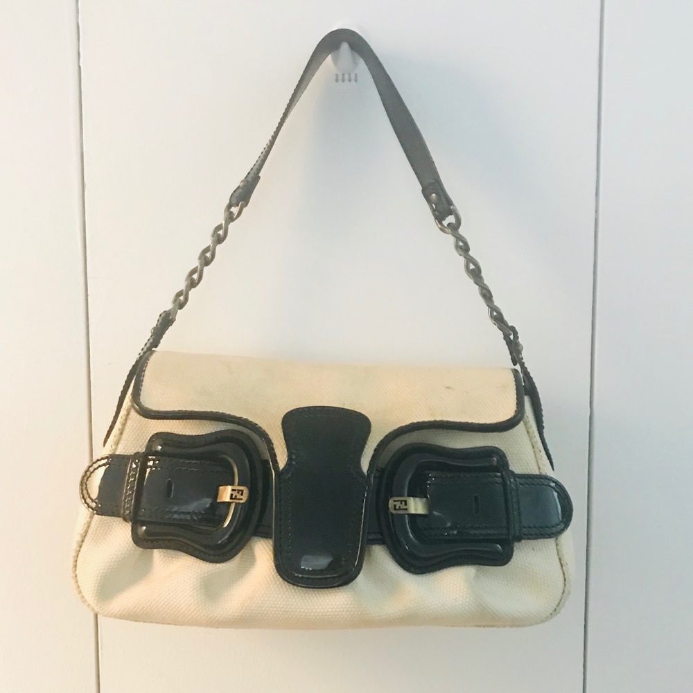 Super cute Fendi canvas shoulder handbag - Picture 2 of 8